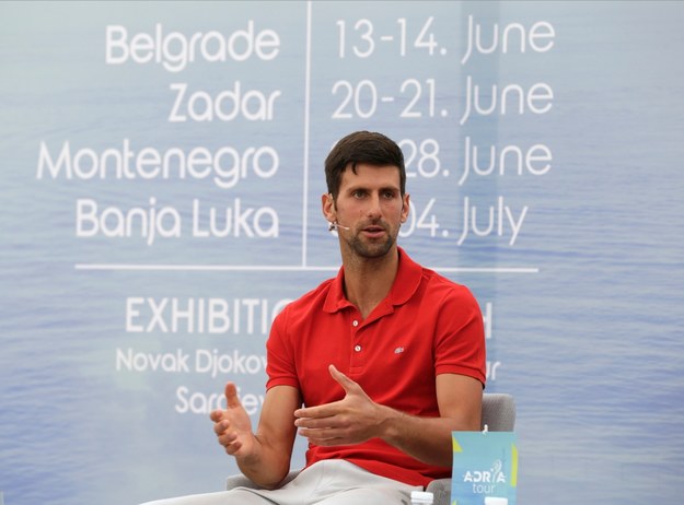 Novak Djokovic podczas konferencji dotyczącej Adria Tour /EPA/ANDREJ CUKIC /PAP/EPA