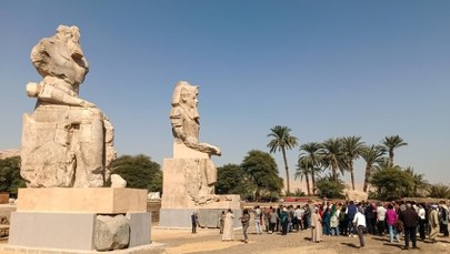 Nowa atrakcja turystyczna w Egipcie. Zaplanuj wycieczkę do Luksoru i zobacz gigantyczne posągi faraona 