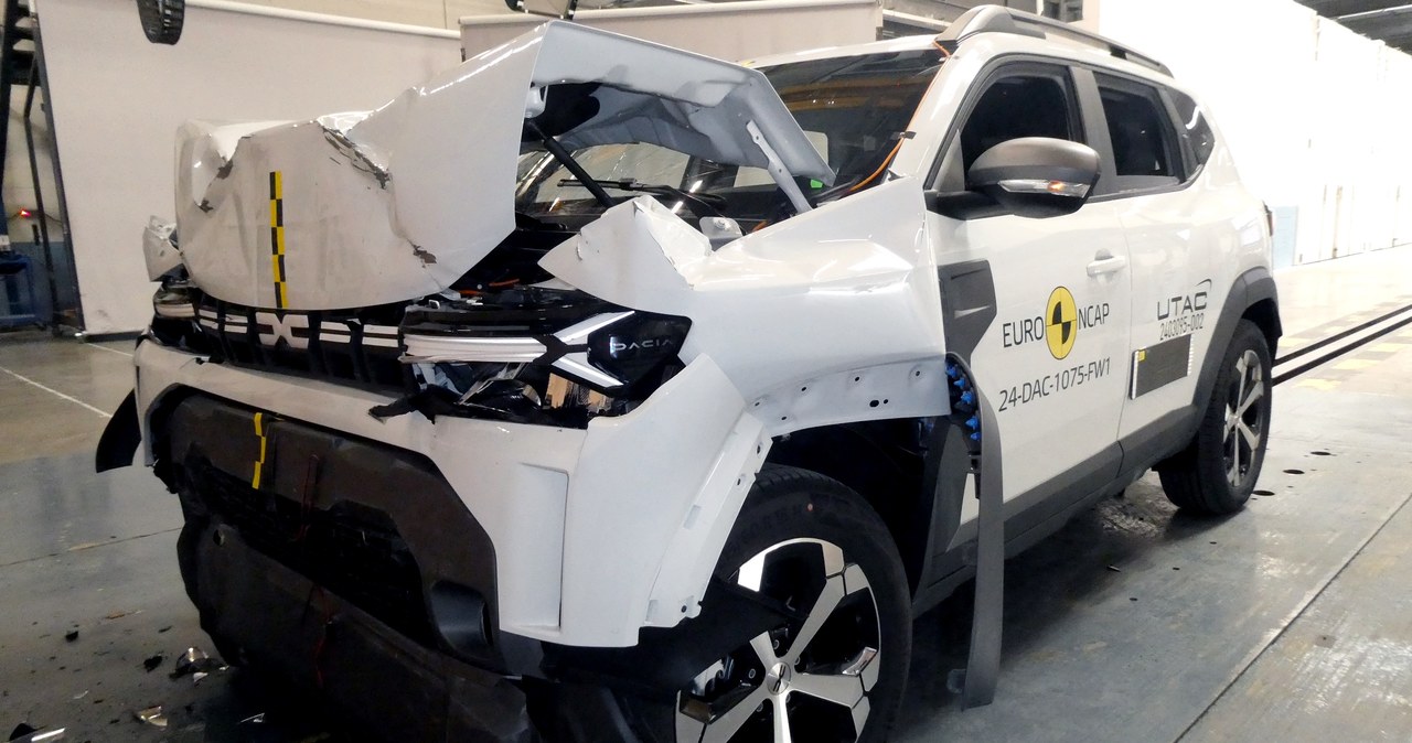 Nowa Dacia Duster 3 generacji zdobyła 3 gwiazdki w testach zderzeniowych Euro NCAP /