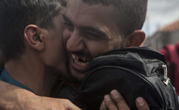 „Nowa Dżungla” w Calais znowu pęka w szwach