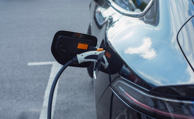 Nowa era na polskich drogach. Pierwszy superszybki hub do ładowania elektryków