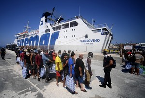 Nowa fala migracji uderza we Włochy. Padła propozycja blokady morskiej