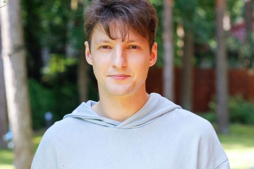 Nowa gwiazda polskiego serialu. Zastąpił aktora, grającego w nim od dziecka