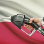 Nowa opłata paliwowa zaboli nie tylko kierowców
