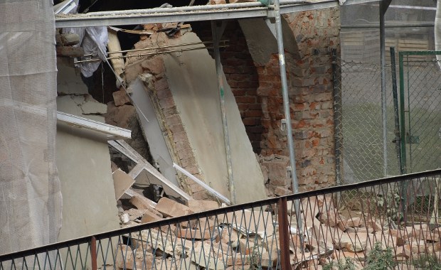 Nowa Ruda: Eksperci budowlani wejdą do uszkodzonej kamienicy w poniedziałek