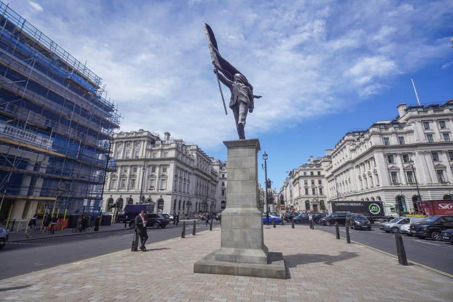 Nowa rzeźba w Londynie, której autorem jest prawdopodobnie Banksy /Rex Features/East News /East News