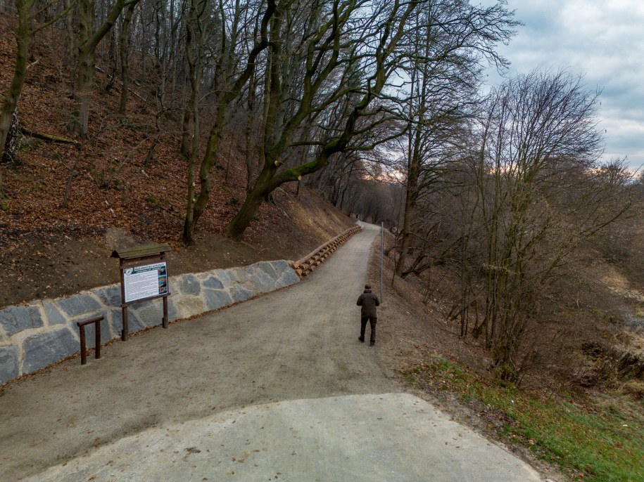 Nowa ścieżka rowerowa w Tyńcu – wygodne połączenie Krakowa ze Skawiną już otwarte /krakow.pl /