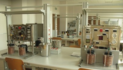 Nowa siedziba wydziału Fizyki UJ. Tak wyglądają laboratoria