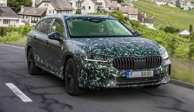 Nowa Skoda Superb będzie jeszcze większa. Czesi ujawnili szczegóły