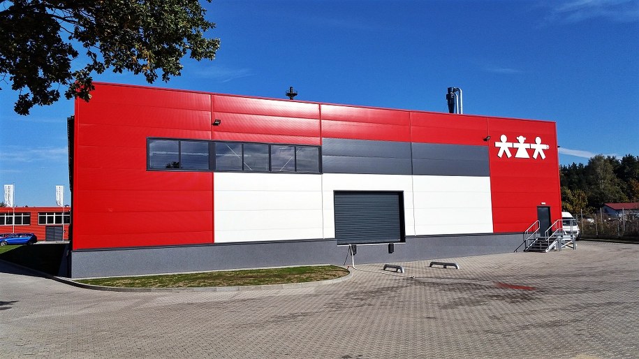 Nowa Szkoła. Szybkie, profesjonalne, kompleksowe wyposażenie placówek dydaktycznych /Materiały prasowe