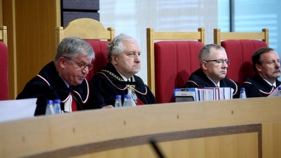 Nowa ustawa PiS o Trybunale Konstytucyjnym jest częściowo niezgodna z konstytucją 