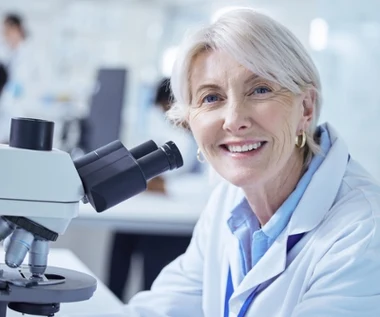 Nowa wersja cytologii lepsza od klasycznej? Na czym polega i co wykrywa cytologia płynna 