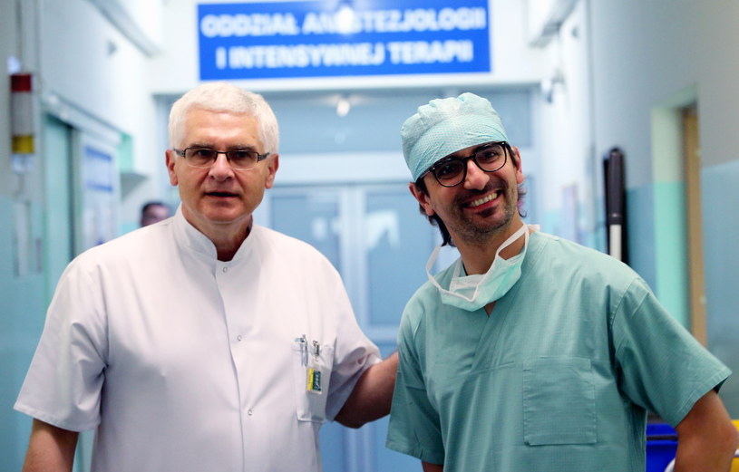 Nowatorski i mało inwazyjny zabieg operowania chorych na raka płuc, opracowany przez dr Rivasa obserwowało dwudziestu torakochirurgów z różnych ośrodków leczenia nowotworów klatki piersiowej w Polsce /PAP