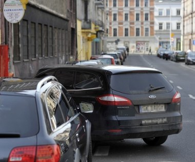 Nowatorski pomysł. Beacon pomoże znaleźć miejsce parkingowe