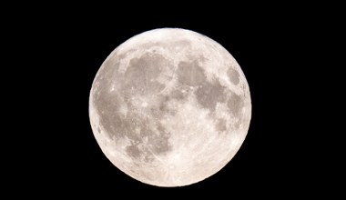 Nowe badania nie potwierdzają obecności lodu na Księżycu