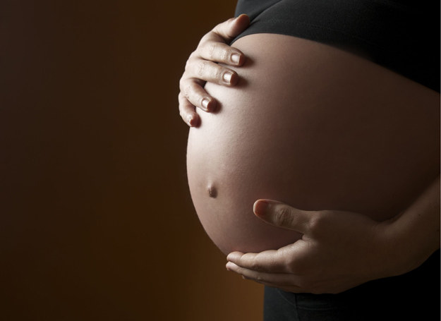 Nowe badanie dodtyczące alergii pokazują, że poród ma olbrzymi wpływ na zdrowie dziecka. /123RF/PICSEL