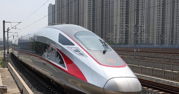 Nowe chińskie pociągi pojadą z prędkością 350 km/h. Fot. Imaginechina, Associated Press /East News