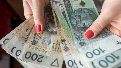 Nowe dane dot. wynagrodzeń. Tyle średnio zarabiamy