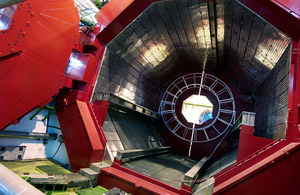 Nowe detekcje w Wielkim Zderzaczu Hadronów - dotyczą podstawowych sił przyrody