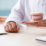 Nowe dofinansowanie na dentystę. Mało kto wie, że dają 2000 zł