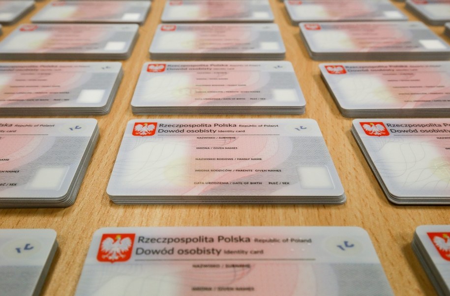 Nowe dowody osobiste /Paweł Supernak /PAP