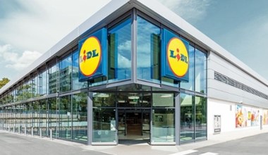 Nowe etykiety w Lidlu przyciągają uwagę. Rabaty 33% i 50% już na półkach!