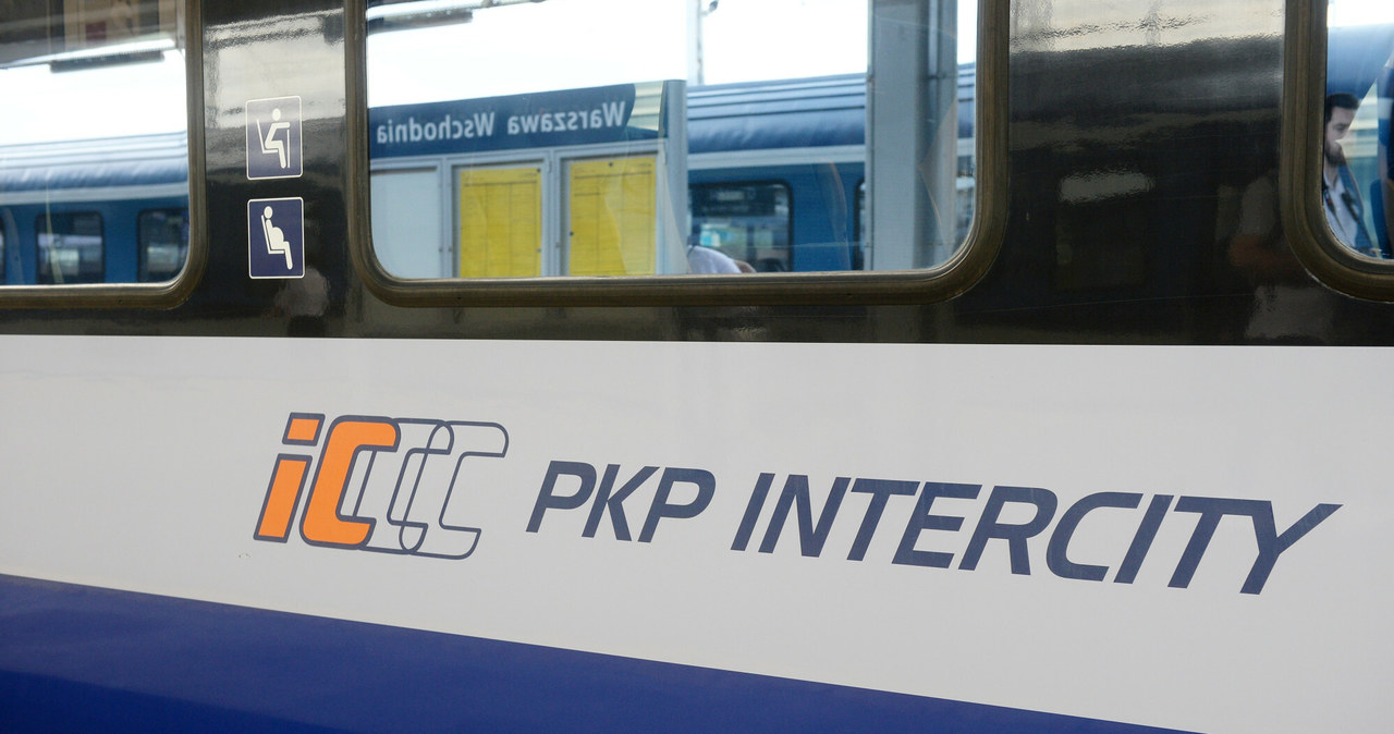 Nowe funkcje w aplikacji PKP Intercity. Sprawdź! /Jan Bielecki/East News /East News