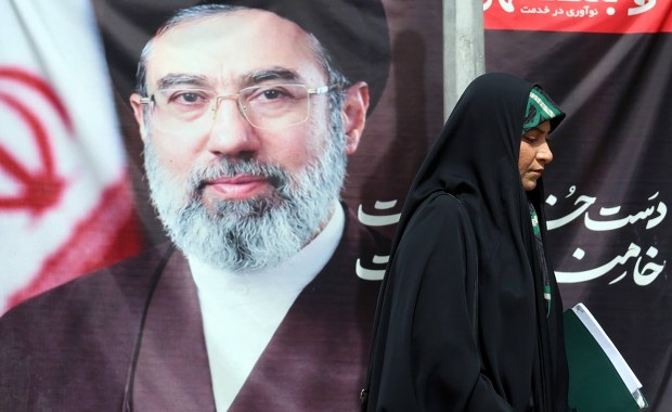 Nowe informacje o zdrowiu przywódcy Iranu. "Nie kontroluje sytuacji"