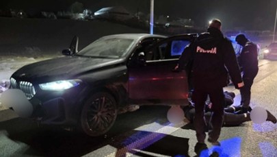 Nowe informacje ws. bójki pseudokibiców: 10 osób w szpitalu, 30 zatrzymanych