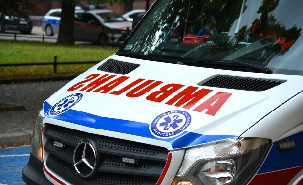 Nowe karetki dla małopolskich szpitali. Wojewoda: 3 mln zł na ich zakup