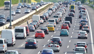 Nowe limity prędkości w samochodach. 120 km/h i koniec jazdy 