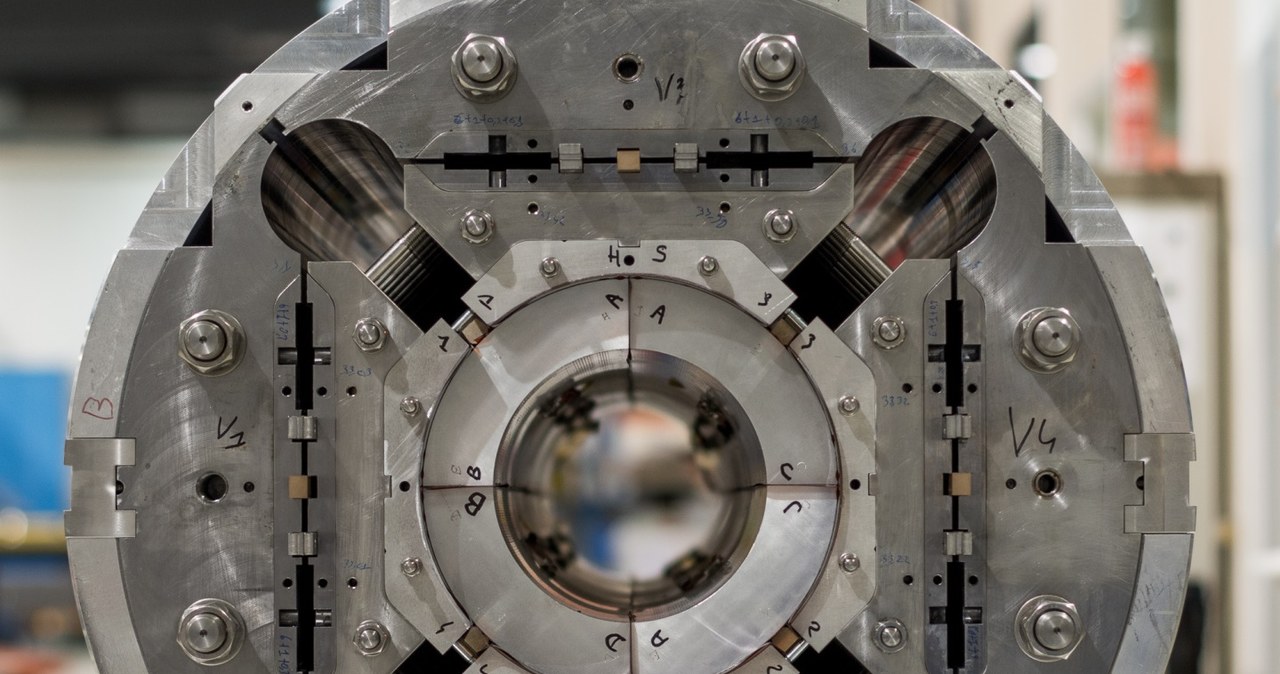 Nowe magnesy kwadrupolowe zwiększą moc LHC /materiały prasowe