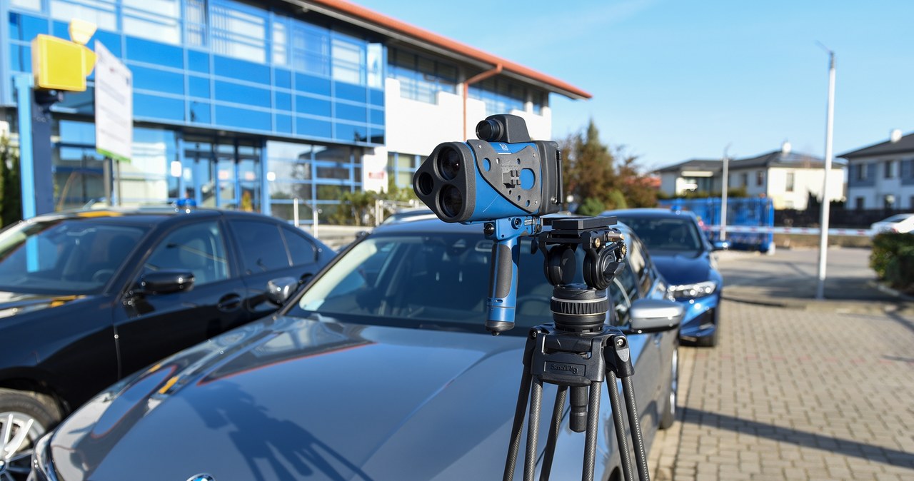 Nowe nieoznakowane BMW wyposażono w wideorejestratory i laserowe mierniki prędkości /ITD