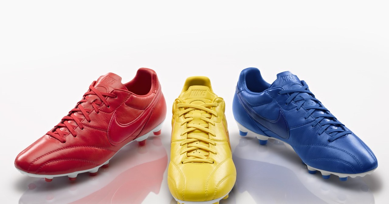 Nowe Nike Premier nawiązują kolorystyką do koszulek Brazylii, Anglii i Francji /materiały prasowe