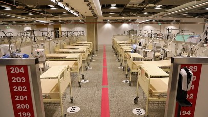 Nowe obostrzenia. Wraca zdalna nauka, będą obowiązkowe szczepienia