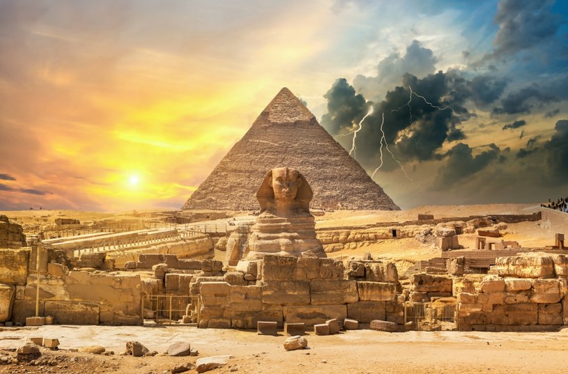 Nowe odkrycia dotyczące budowania piramid w Gizie zmieniają spojrzenie na niektóre historyczne fakty /123RF/PICSEL