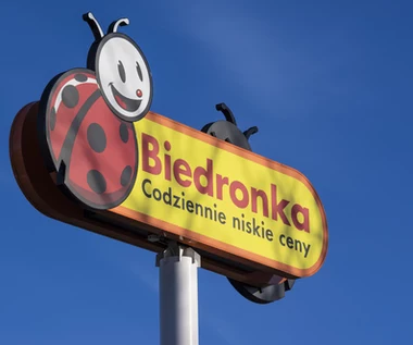 Nowe otwarcia Biedronki przed świętami, mamy listę. W sklepach klientów czeka niespodzianka