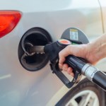 Nowe paliwo na stacjach od dziś. Ekspert wyjaśnia 