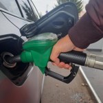 Nowe paliwo od 1 października. Poczekaj z tankowaniem, nie chodzi o ceny