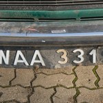 Nowe przepisy przesądziły o losie czarnych tablic rejestracyjnych 