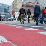 Nowe przepisy ruchu drogowego od 21 września. Duże zmiany dla pieszych: Pojawi się nowość  