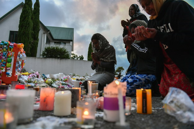 Nowe przepisy to reakcja władz na niedawną masakrę w dwóch meczetach w mieście Christchurch /MICK TSIKAS /PAP/EPA
