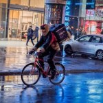 Nowe przepisy uderzą w kurierów? Może zniknąć nawet 41 proc. zleceń