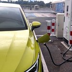 Nowe przepisy weszły w życie. Uderzają w hybrydy plug-in