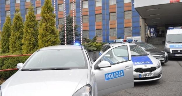 Nowe samochody policji /Policja