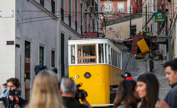 Nowe wieści ws. śmiertelnej katastrofy kolejki. Operator chciał zaoszczędzić?