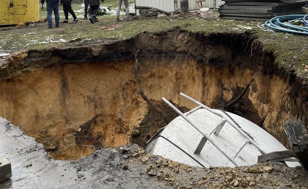 Nowe zapadlisko w Trzebini. Do dziury wpadł silos