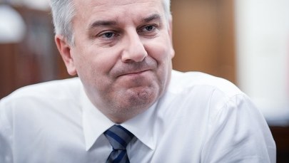 Nowe zarzuty dla policjantów za egzaminy Grabarczyka