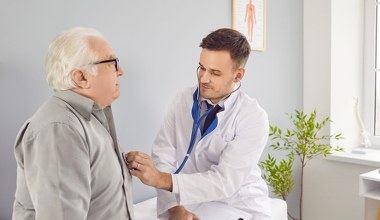 Nowe zasady walki z cholesterolem. Kardiolodzy zmieniają podejście