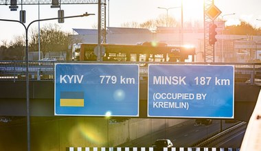 Nowe znaki w Wilnie: "Mińsk (okupowany przez Kreml) za 187 km"